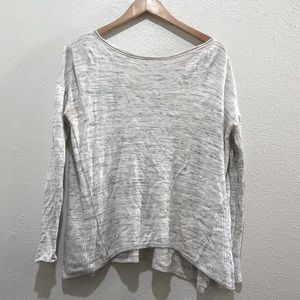 Large Lightweight Heather Gray Long Sleeve Sweater | Lou & Grey